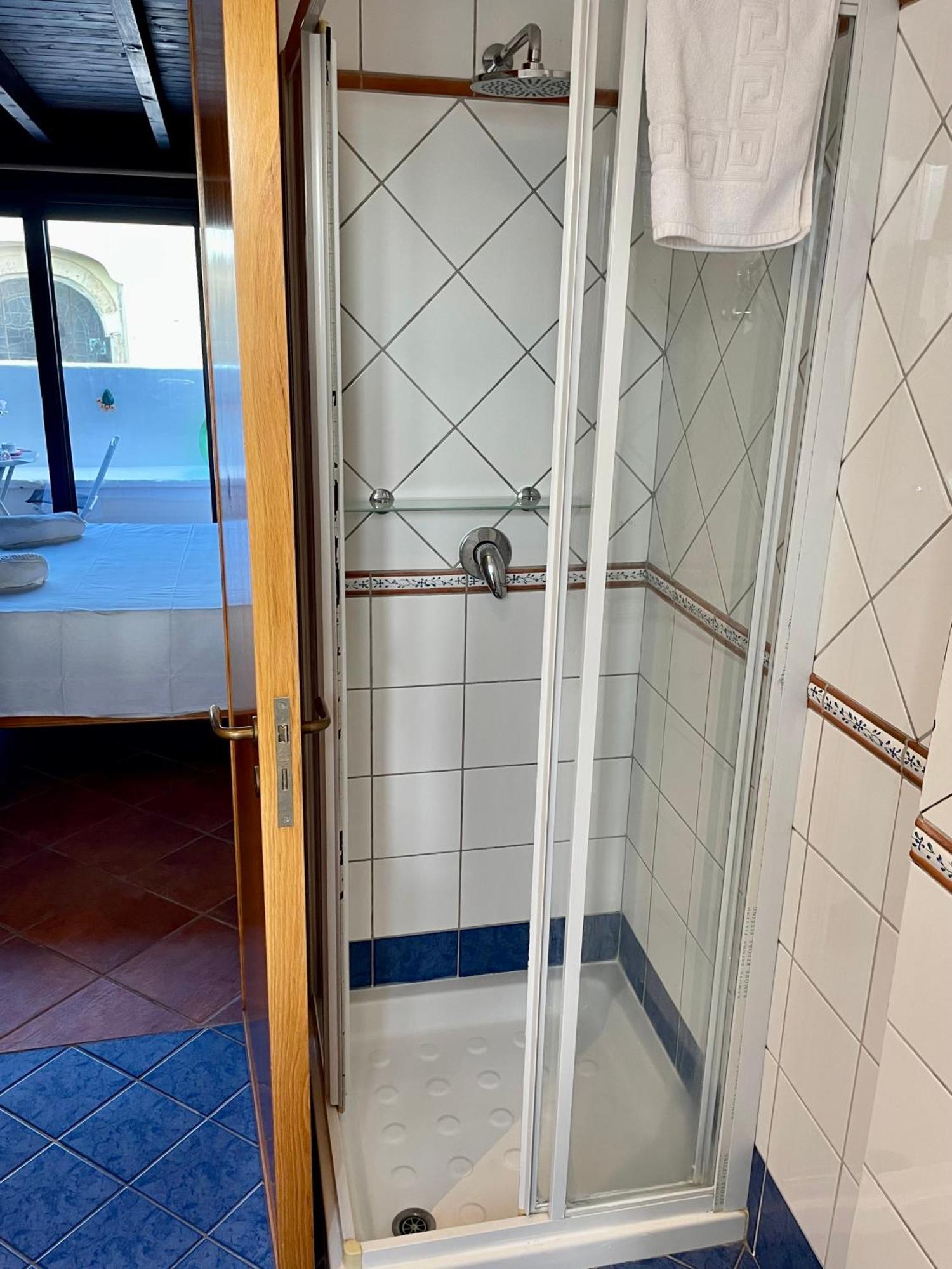 Wineexperience- Wine&jacuzzi Appartamento *