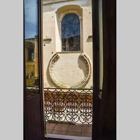 Wineexperience- Wine&Jacuzzi Suite Lecce Esterno foto
