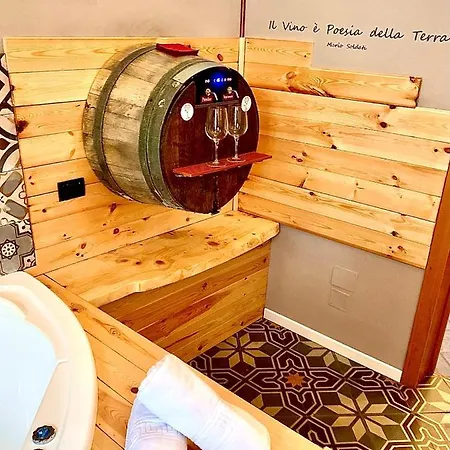 Wineexperience- Wine&Jacuzzi Suite Lecce Esterno foto