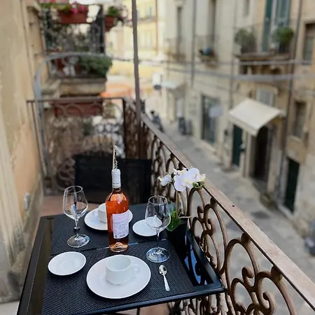 Wineexperience- Wine&Jacuzzi Suite Lecce Esterno foto